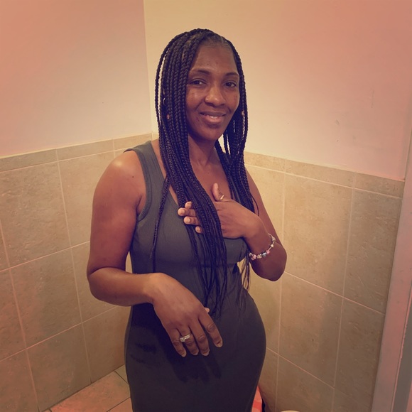 Meet your Posher, Shorna - Picture 1 of 1